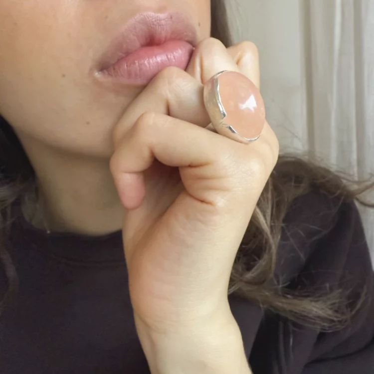 Chunky silverring med stor Morganit Chunky silverring med stor Morganit