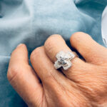 The Crux 008, silverring med tre lager kors